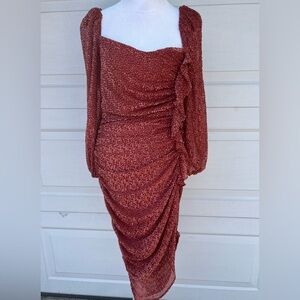 Astr The Label Ruched Rust Midi Dress